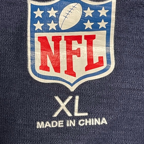 Dallas Cowboys short sleeve henley shirt XL - Picture 3 of 3